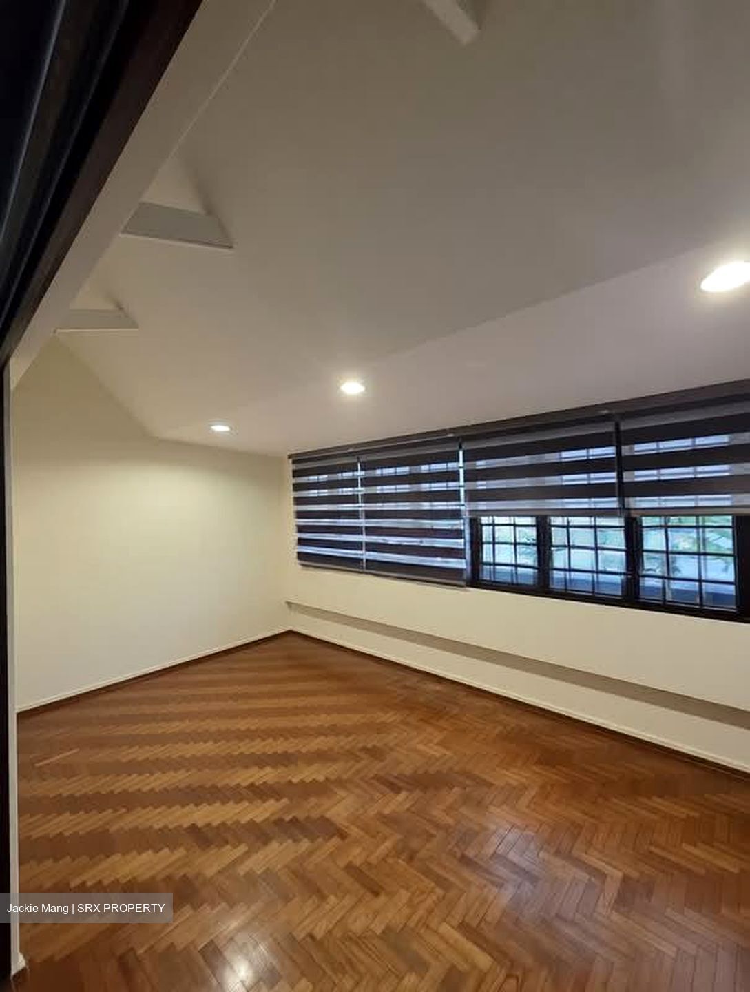 Rosyth Terrace (D19), Terrace #551249441
